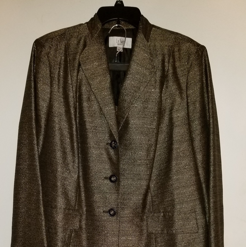 2 PC Ladies Suit